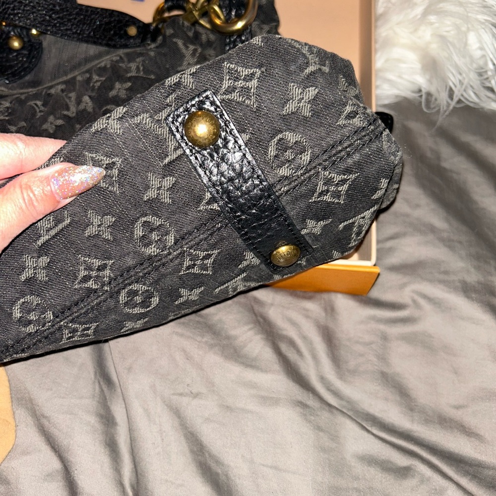 Louis Vuitton Black Monogram Shoulder Bag MM - Picture 14 of 16